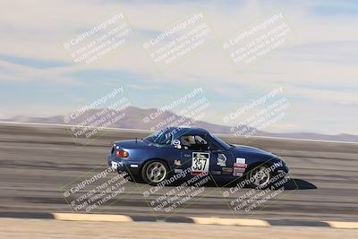 media/Jan-04-2026-SCCA SD (Sun) [[defc442887]]/4-Novice Group/Session 2 Bowl Speed Pans/